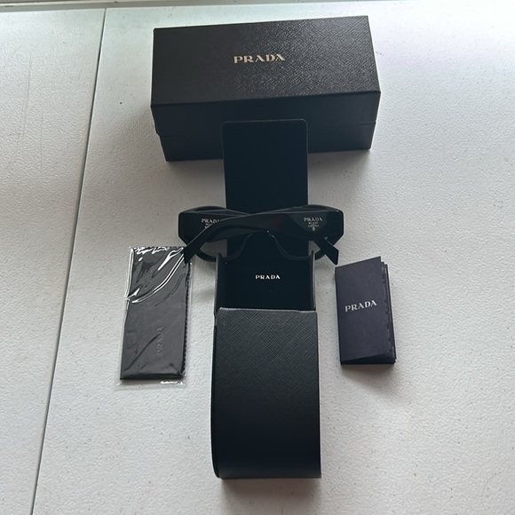 Women’s Black Prada Sunglasses New with box but no Price tag. - Picture 3 of 16